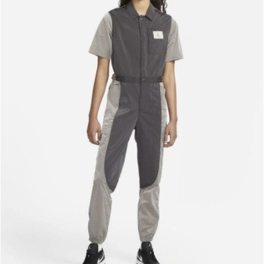 NIKE Jordan Essentials Women's Flight‎ Suit  Jumpsuit DD7063 Gray Sz L $140